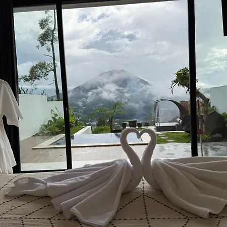 Pinggan Everest Bali